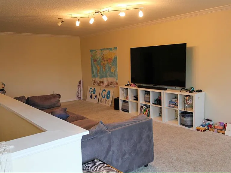 12927 Boggy Pointe Dr — Photo 17