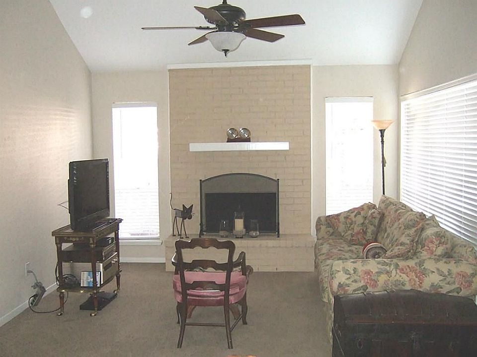 1st image of 13955 Hollowgreen Dr