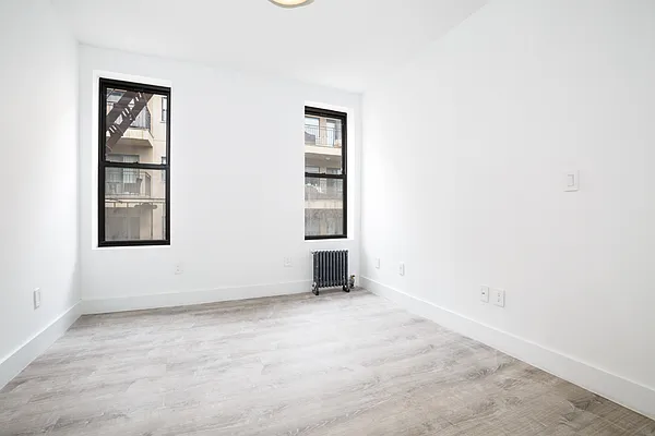 Rented by MNS | media 5