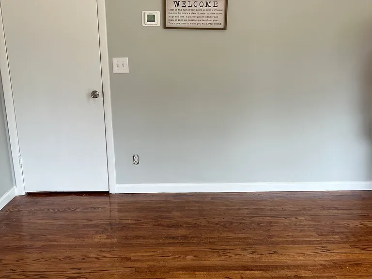 2165 Lexington Rd — Photo 8