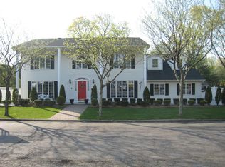 105 Woodvale Loop, Staten Island, NY 10309