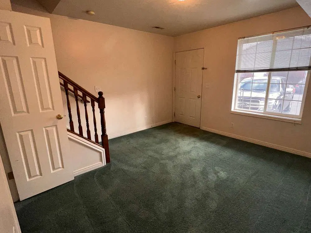 1367 N 220 W — Photo 3