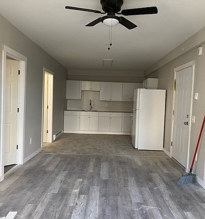 living room/kitchen