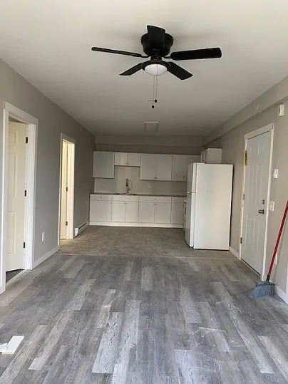 living room/kitchen