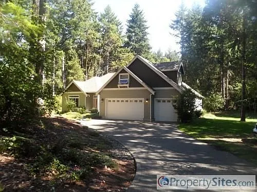 1554 11th Ave photo 1