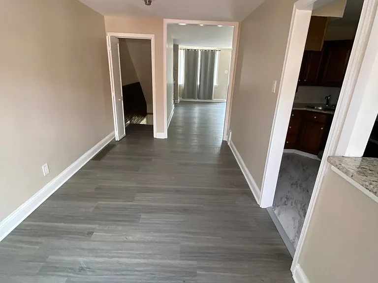 7924 Marsden St — Photo 11