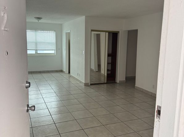 9016 Collins Ave APT 2