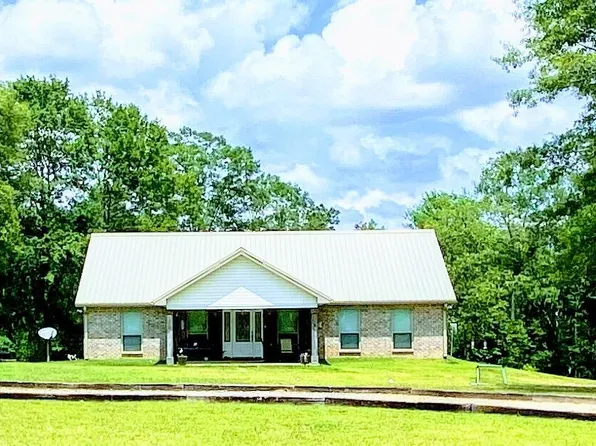 141 Whipatock Hollow Rd, Poplarville, MS 39470