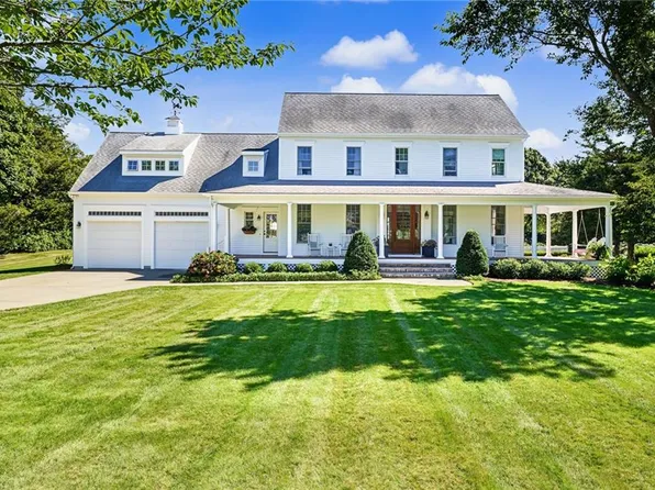 27 Bud Browning Cir, South Kingstown, RI 02879
