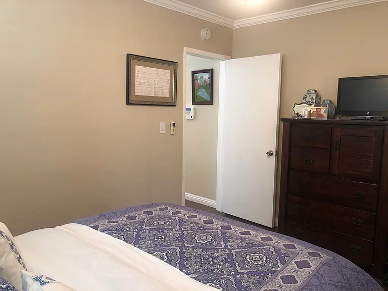 2018 Plant Ave #A — Photo 7