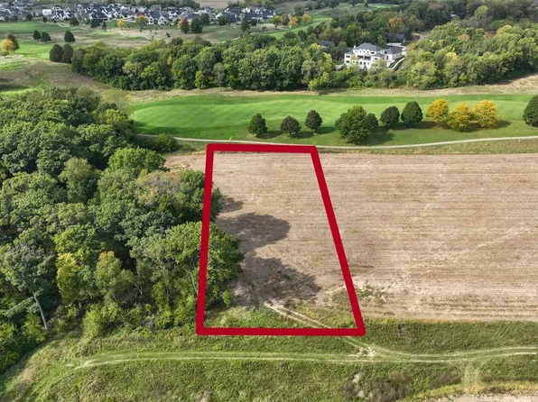 4893 Home Stretch Drive #302, Waunakee, WI 53597