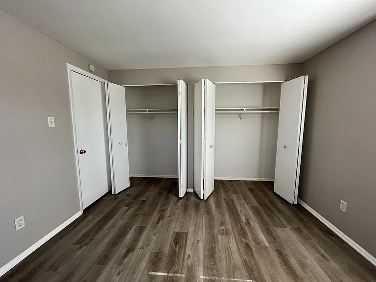 11020 McDowell Dr — Photo 18