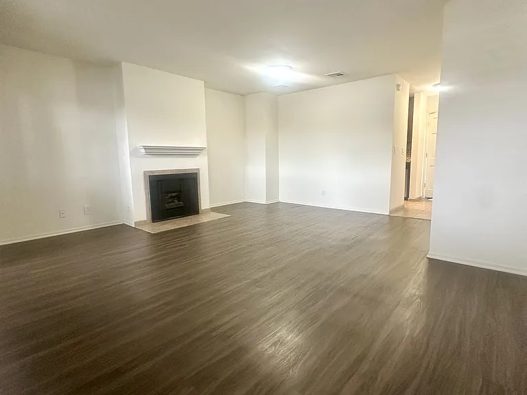 Terrace Trousdale Apartments — Photo 57