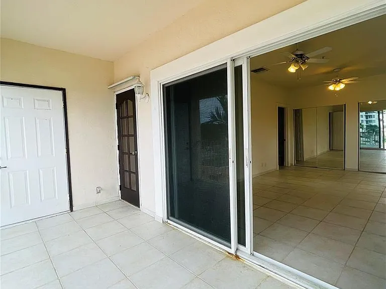 2605 Bay Dr — Photo 23