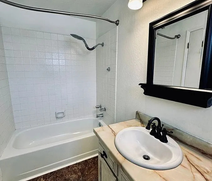 1426 Winterwood Ave — Photo 14