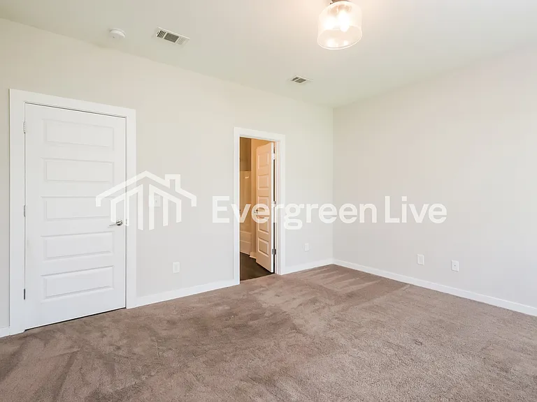 11111 Summerchase Loop — Photo 6