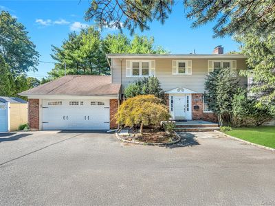 257 Berry Hill Road, Syosset, NY, 11791
