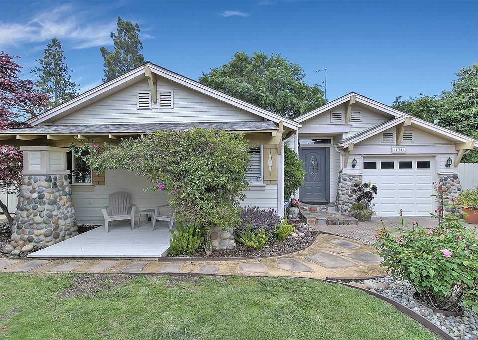 1st image of 131 Santa Clara Ave