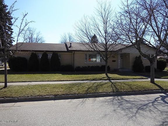 2nd image of 701 W Tinkham Ave