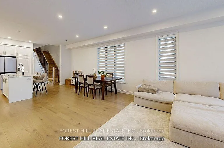 54 Montrose Blvd — Photo 2