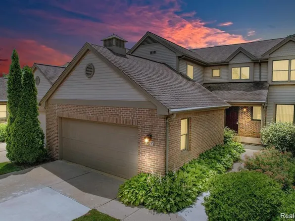 527 Galen Cir, Ann Arbor, MI 48103