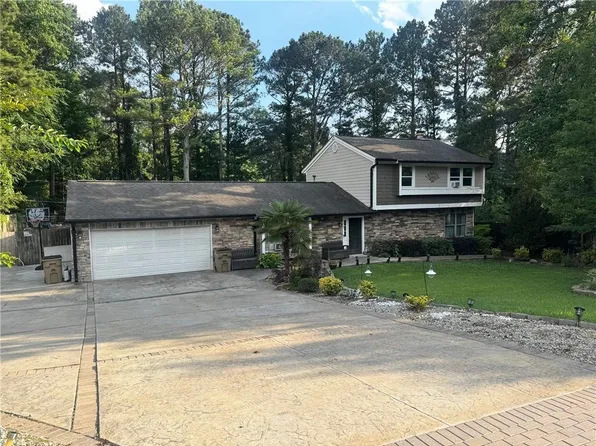 7423 Chilton Ln, Riverdale, GA 30296