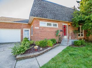 8711 Lyndale St, River Grove, IL 60171