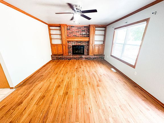 5th image of 413 Vickie Dr