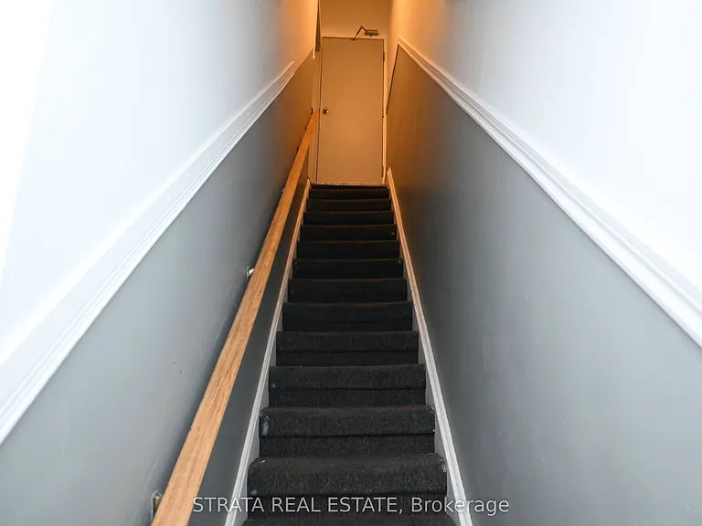 199 King St E #1 — Photo 33