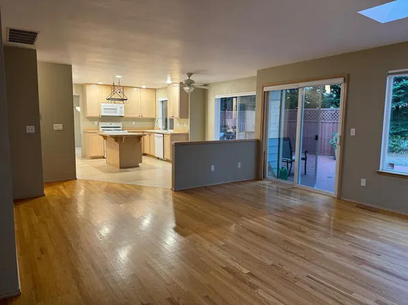 14907 2nd Ave W, Lynnwood, WA 98087