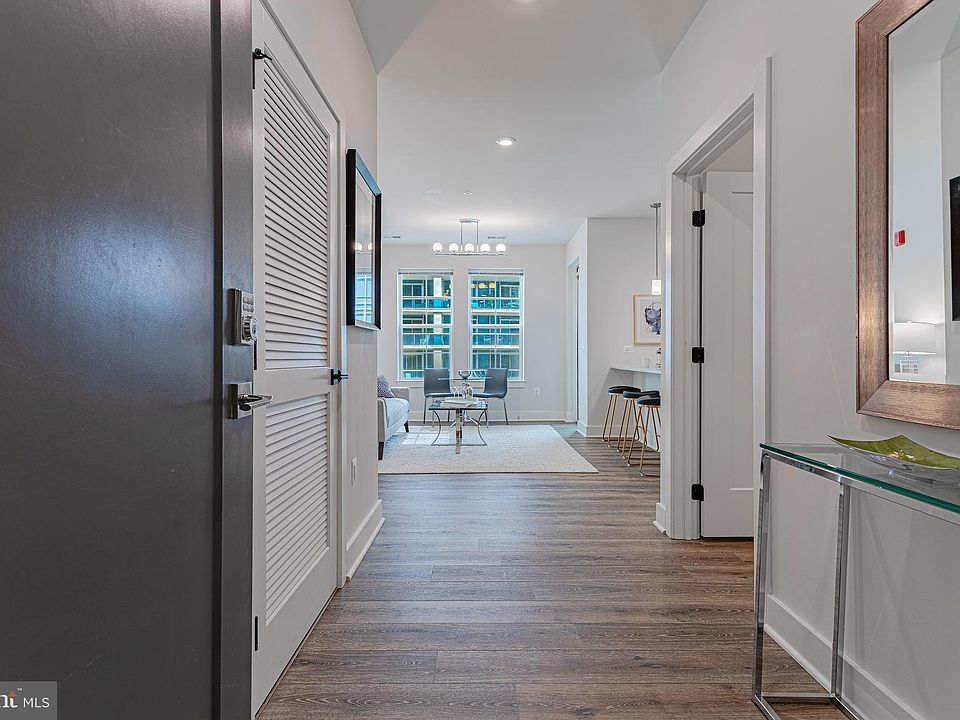 Metro Rosslyn Apartments Arlington, VA Zillow