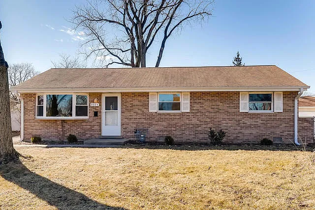 8924 Fairlane Dr photo 1