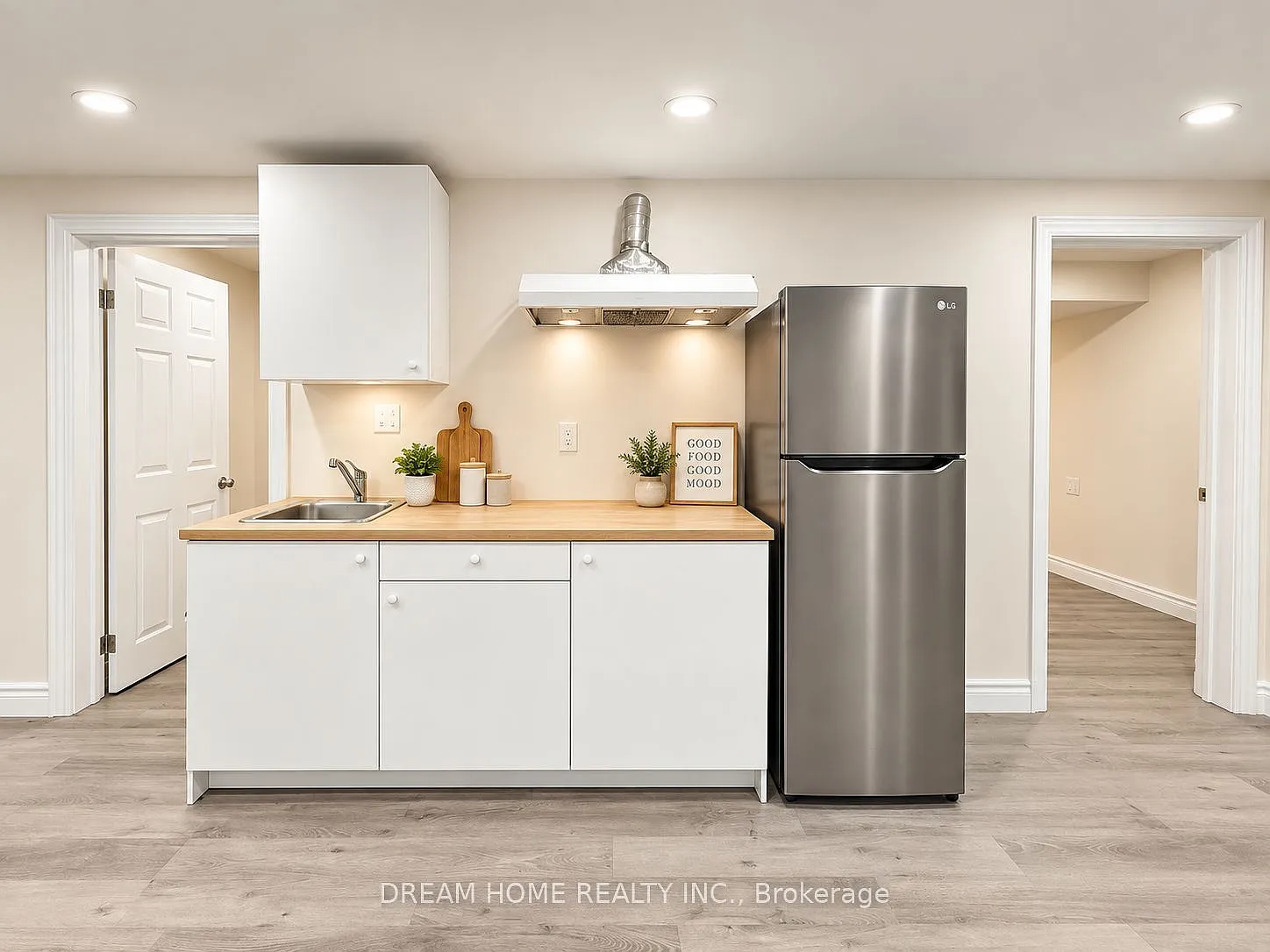 2 bed, $1,700 — Photo 4