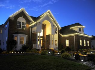 12 Sapphire Rd, Robbinsville, NJ 08691