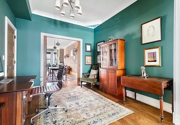 3rd image of 130 Clifton Pl