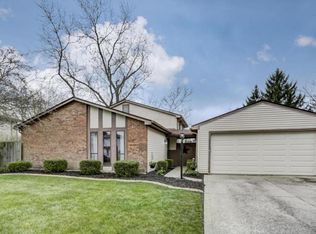 215 Chapelfield Rd, Columbus, OH 43230