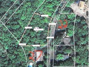 3 Maple Rd, Lake Peekskill, NY 10537