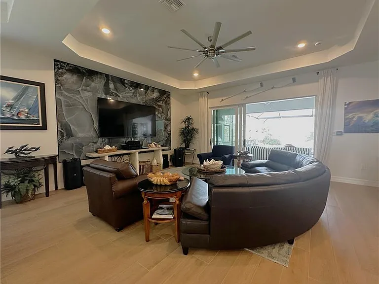 13533 Blue Bay Cir — Photo 8