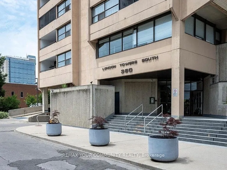 380 King St #1004 — Photo 2