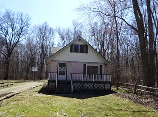 26603 Cranage Rd, Olmsted Falls, OH 44138