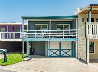 46 Harbour Cir, Galveston, TX 77554