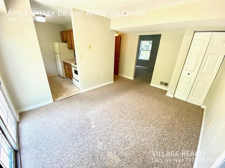 Apple Valley Dr — Photo 3