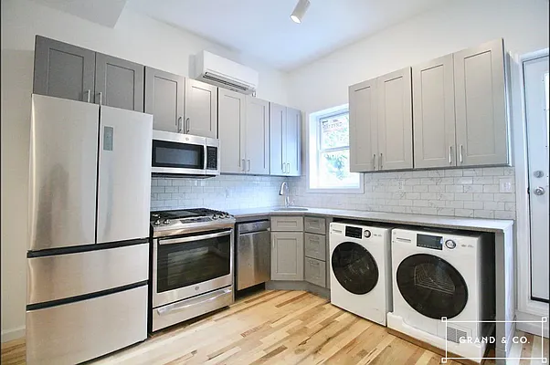 Rented by Grand & Co. | media 3