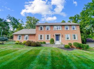 7172 Northwich Dr, Cincinnati, OH 45230