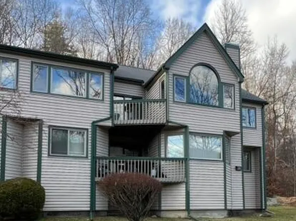 316 Hollow Rd, East Stroudsburg, PA 18302