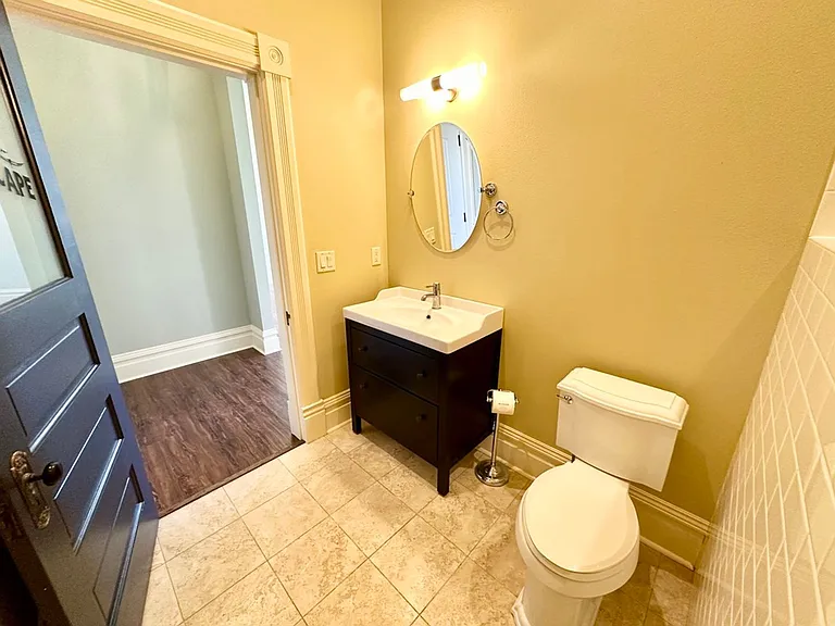 307 N Pearl St — Photo 23