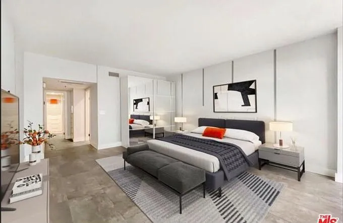 10660 Wilshire Blvd #907 — Photo 4