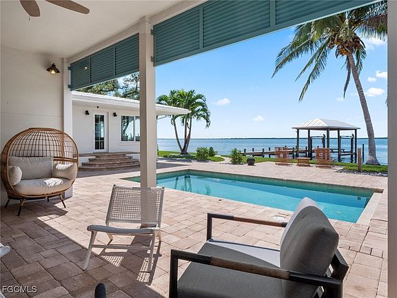4th image of 1209 Coconut Dr
