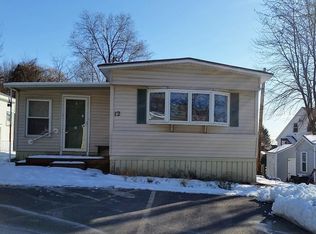 165 Summer St APT 12, Lunenburg, MA 01462