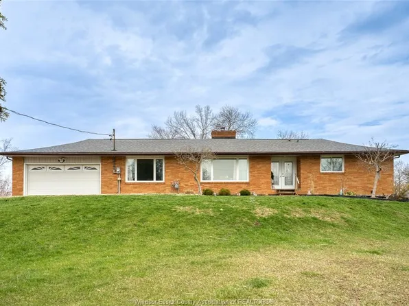 1235 Gesto Side Rd, Essex, ON N8M 2X6